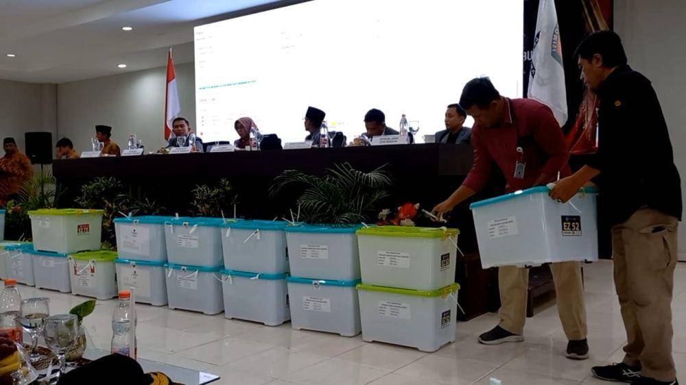 Proses rekapitulasi yang digelar KPU Trenggalek. IDN Times/ istimewa