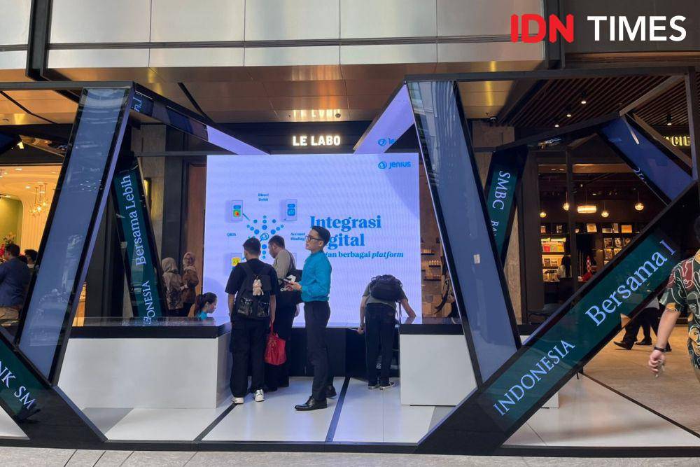 Tampilan booth terbaru Jenius di ASHTA District 8. (IDN Times/Ridwan Aji Pitoko)