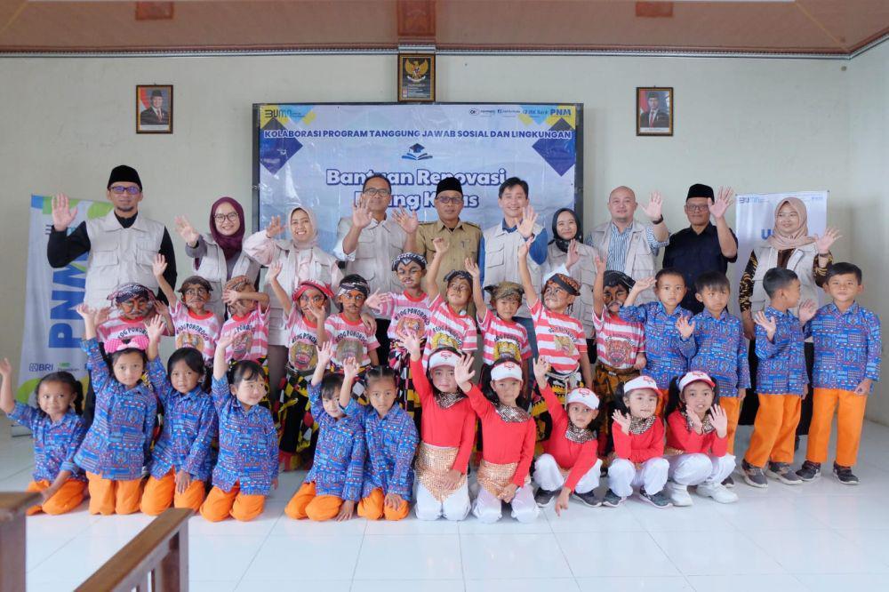 Renovasi TK, PNM Dukung Sarana Belajar yang Nyaman bagi Anak-Anak Desa