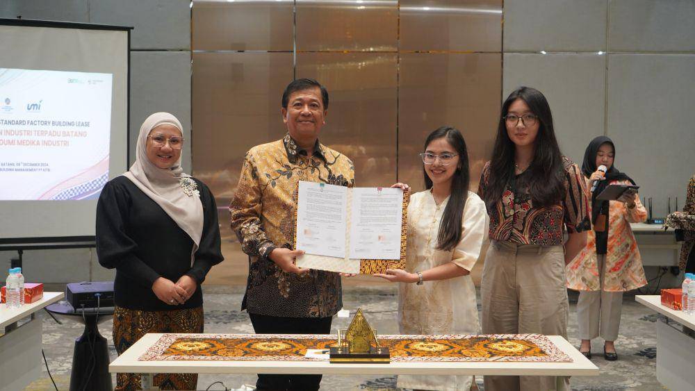 PT Youmi Medika Industri teken kerja sama dengan PT Kawasan Industri Terpadu Batang (KITB). (dok. KITB)