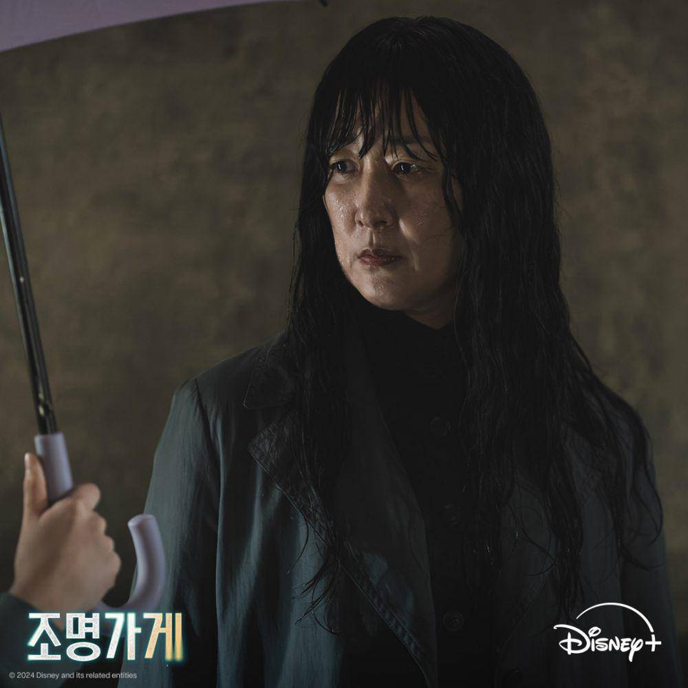 still cut drama Korea Light Shop (instagram.com/disneypluskr)