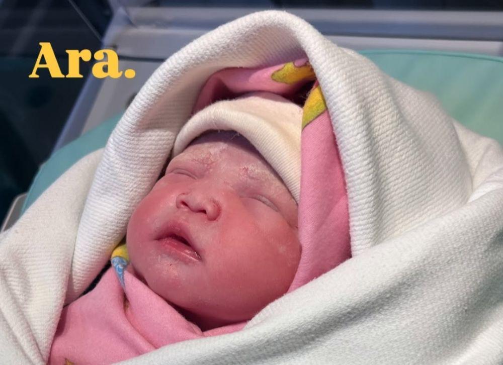 Arti Nama Anak Kedua Risa Saraswati, Terinspirasi Pupuh Sunda
