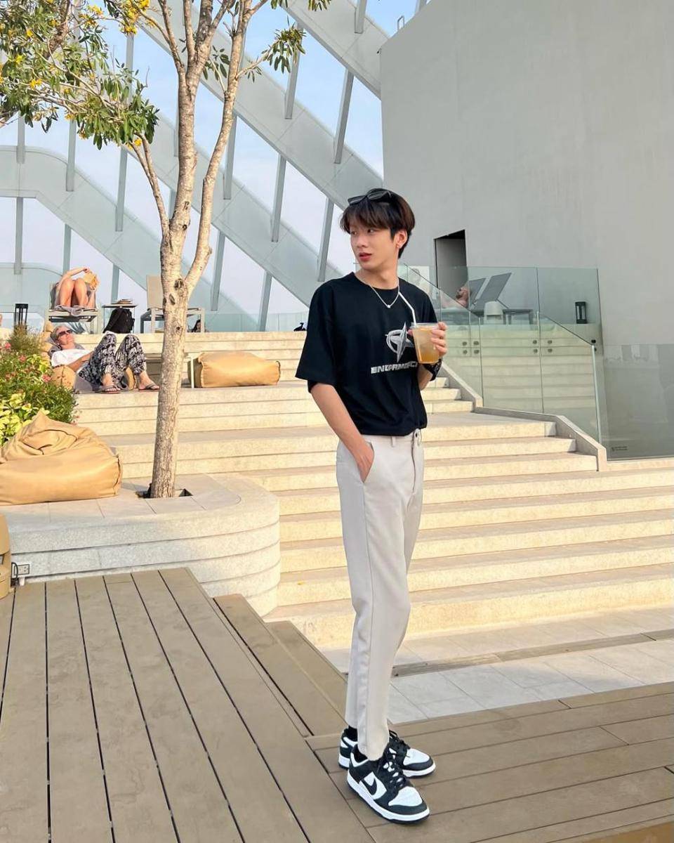 outfit nongkrong ala Save Warapong (instagram.com/savewrg)