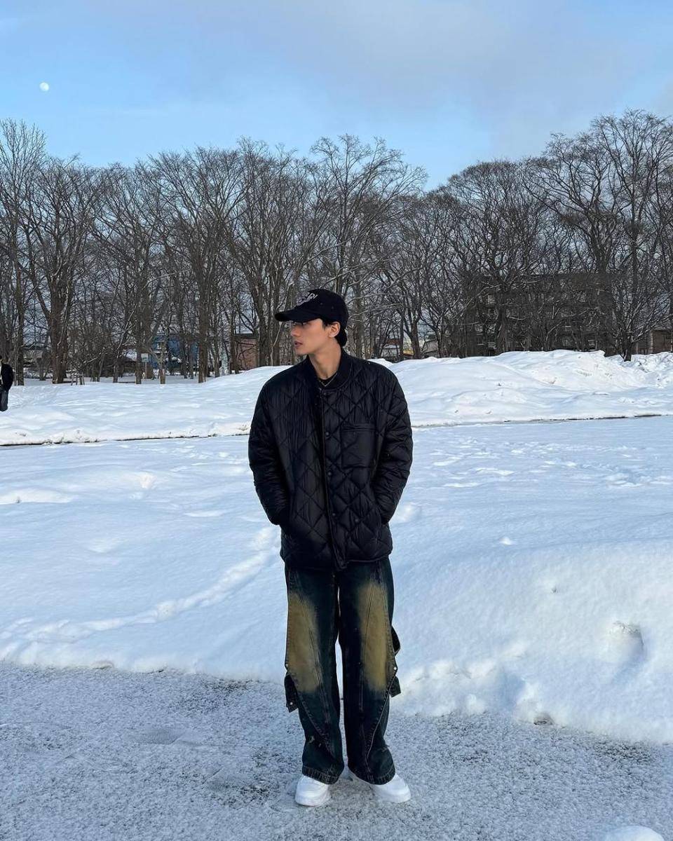 OOTD hitam ala Keng Harit (instagram.com/harit_keng)