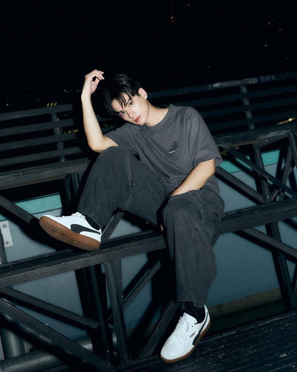 OOTD hitam ala Keng Harit (instagram.com/harit_keng)