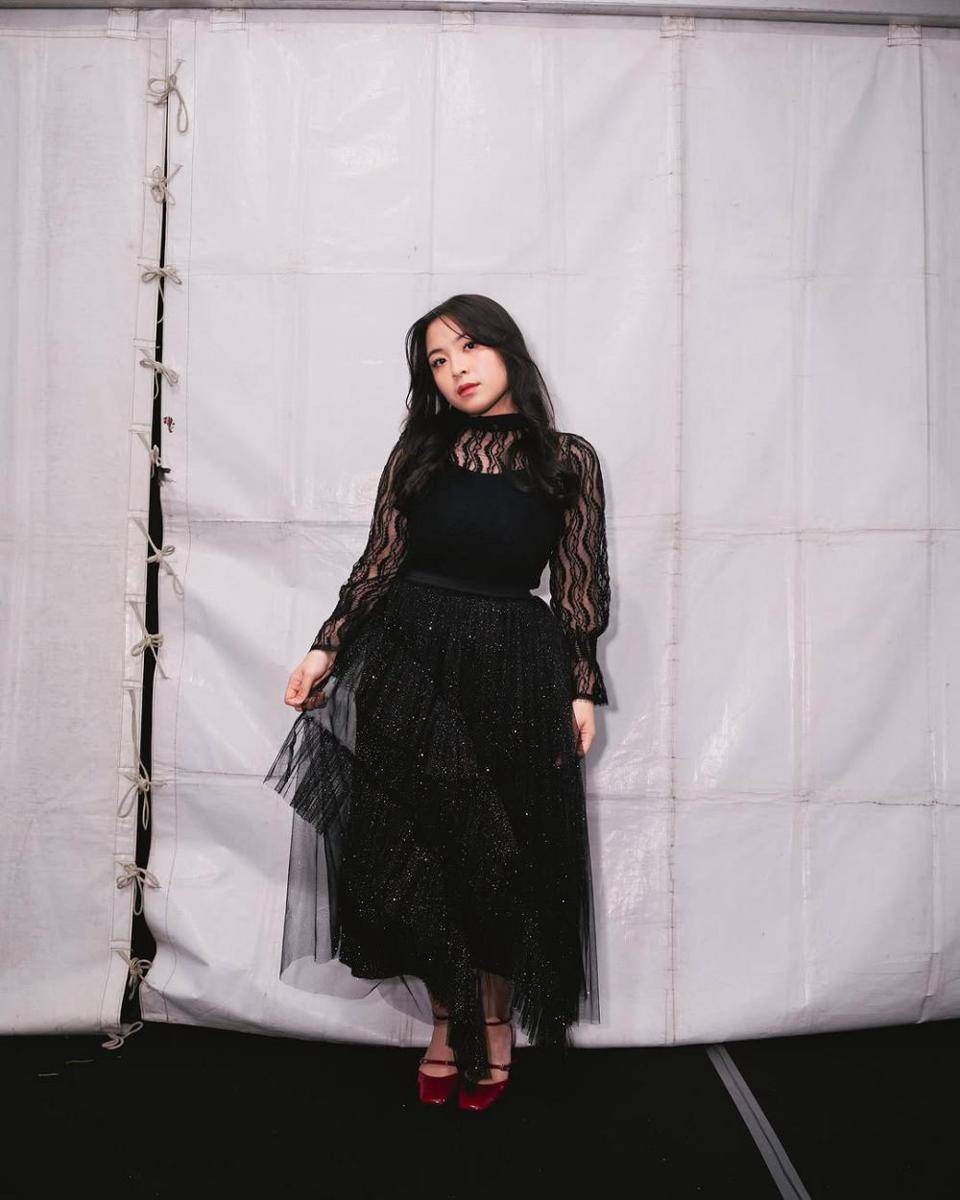 Gaya outfit Bernadya (instagram.com/bernadyaribka)