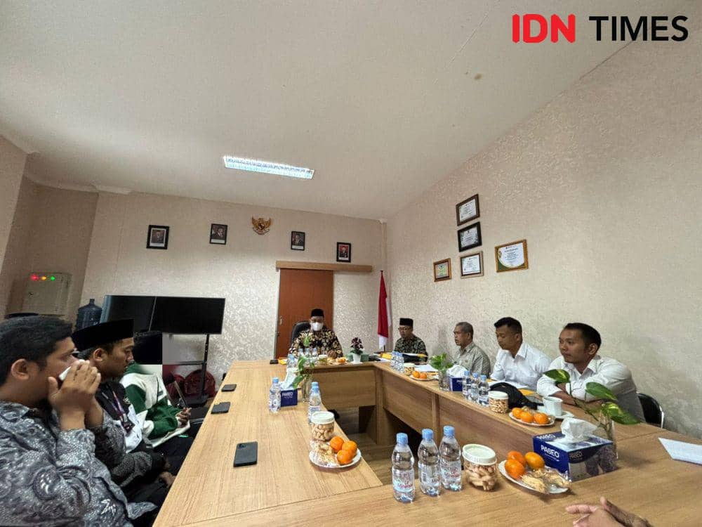 Pertemuan antara Aliansi Pejuang Dakwah Balikpapan , Kesbangpol dan Polresta Balikpapan yang difasilitasi Kemenag Balikpapan, Kamis (5/12/2024). (IDN Times/Erik Alfian)