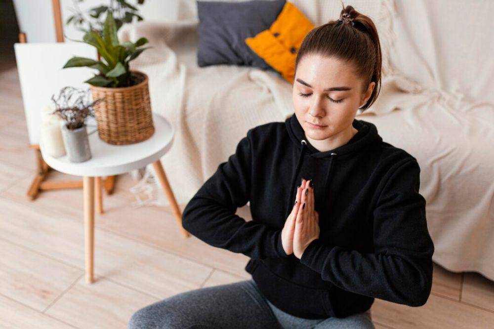 ilustrasi mindfulness (freepik.com/freepik)