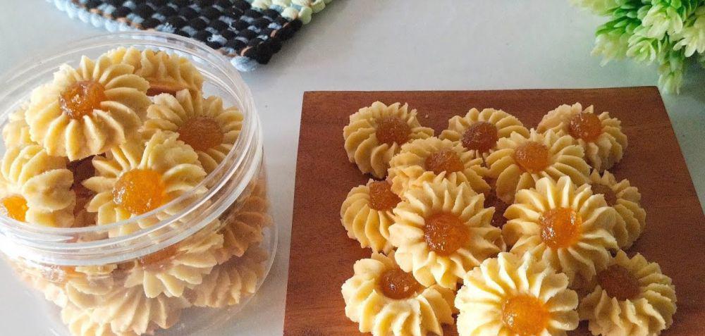 Resep Kue Semprit Selai Nanas yang Renyah dan Manis Asam
