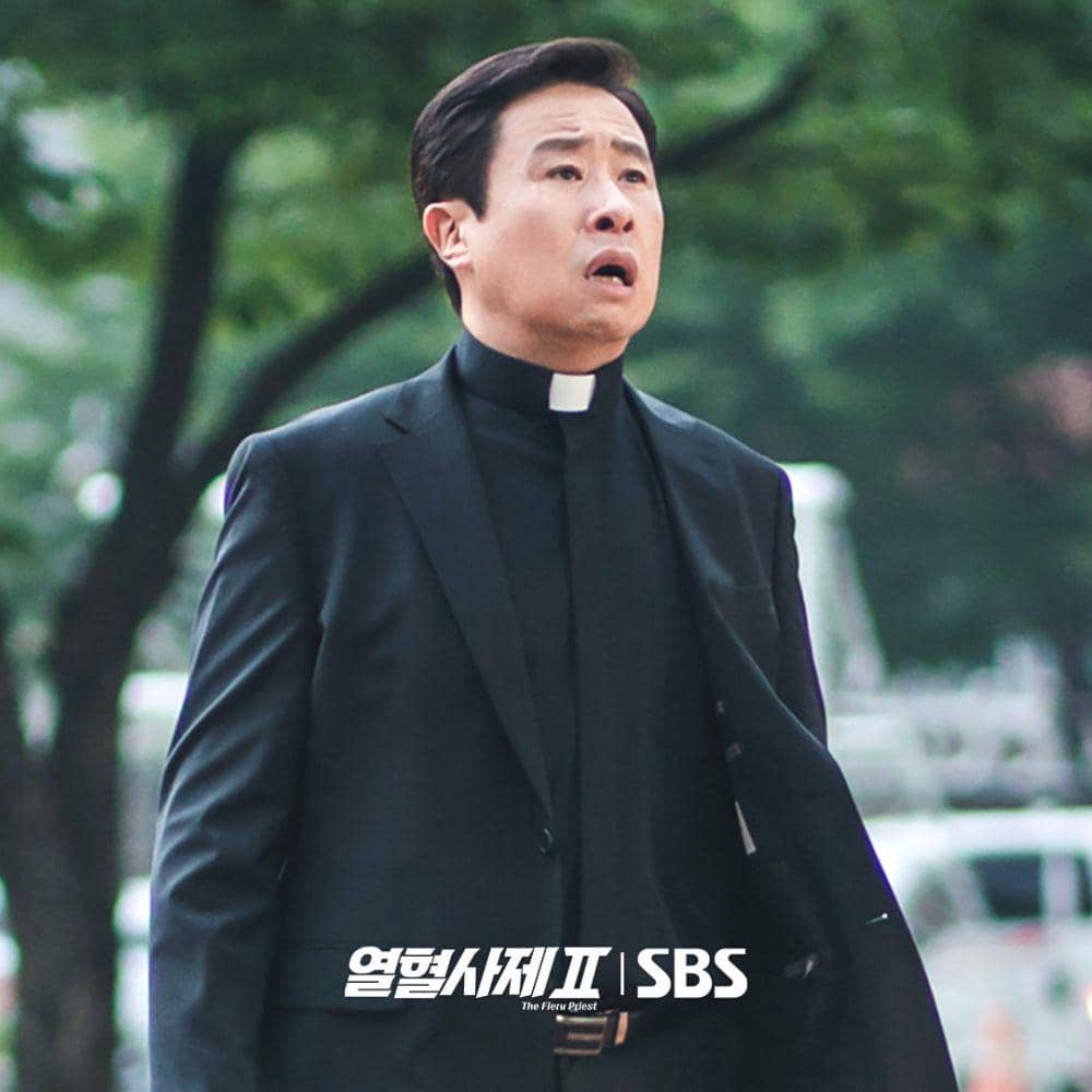 still cut drama Korea The Fiery Priest 2 (instagram.com/sbsdrama.official)