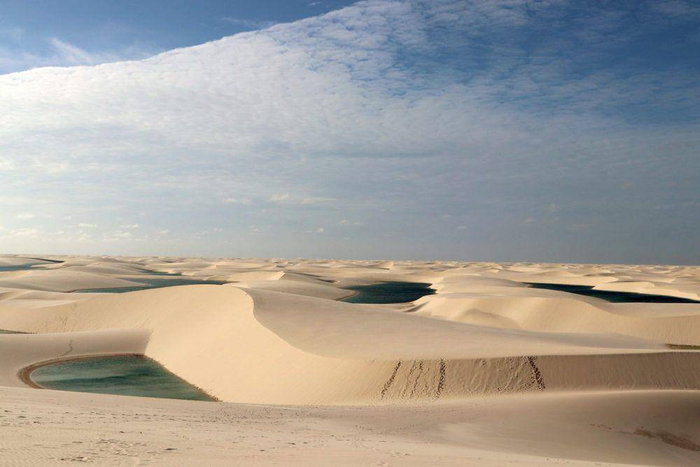 Bukit Pasir Lençóis Maranhenses (unsplash.com/Marcus Dall Col)