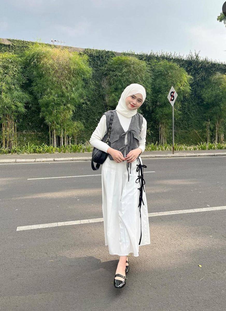 OOTD ala Listy Septia (instagram.com/listyseptia)