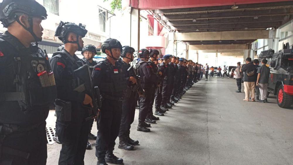 532 Personel Polda Jatim Amankan Rapat Rekapitulasi Pilgub Jatim