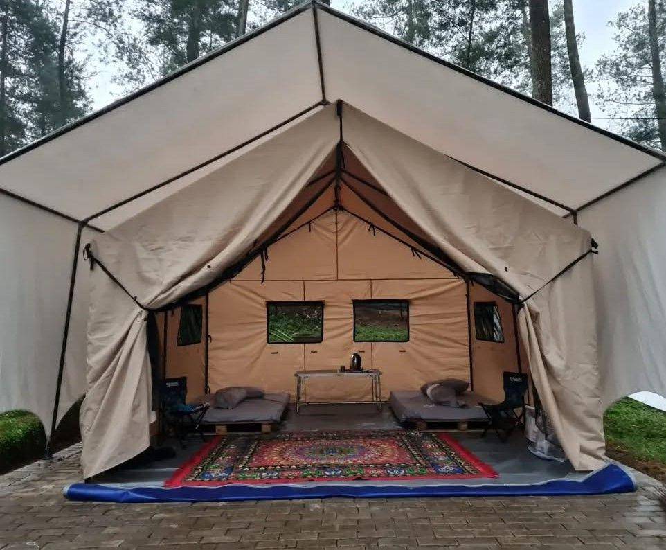Potret tenda glamping di Garuda Huha Cozyland (instagram.com/garudahuha_cozyland)