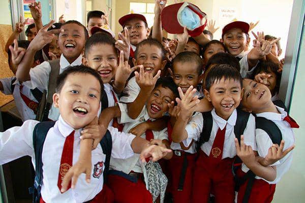 Ilustrasi Keberhasilan Peningkatan Mutu Pendidikan di Indonesia (sumber: https://id.pinterest.com/pin/689613761687274808/)