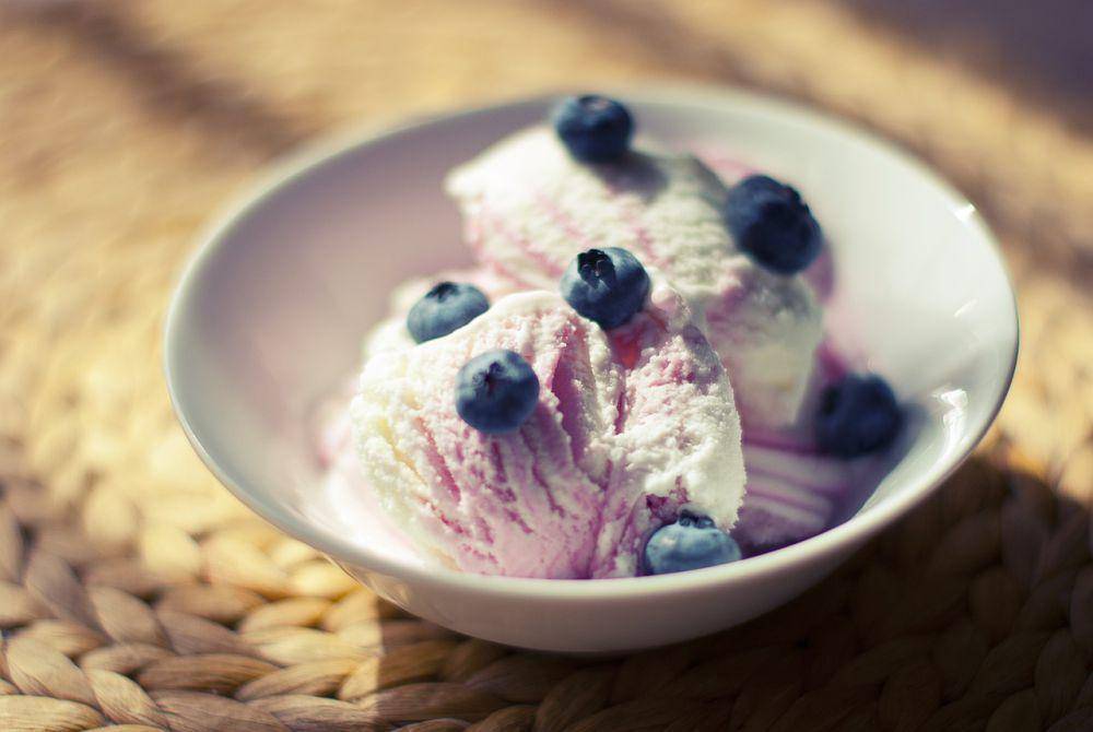 ilustrasi semangkuk es krim (pixabay.com/tookapic)