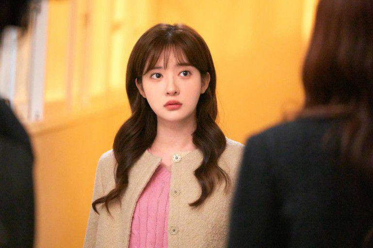 12 Peran Jo Soo Min di Drakor yang Bikin Jatuh Hati, Marry YOU Ikonik!