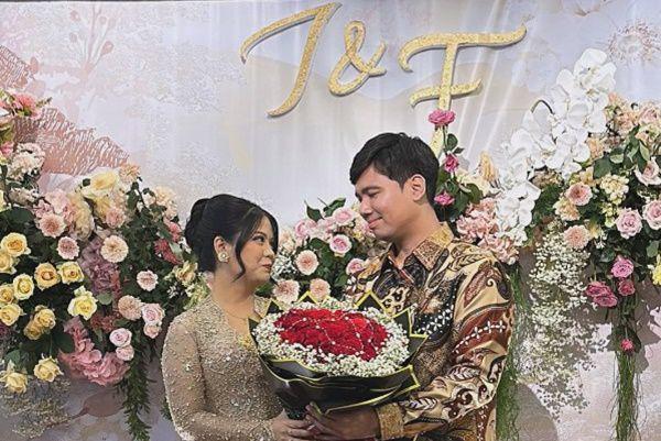 7 Potret Lamaran Frans Faisal dan Indah, Penuh Canda Tawa Haru