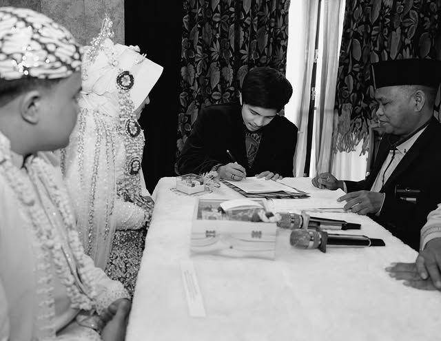 potret Atta Halilintar jadi saksi nikah timnya (Instagram.com/attahalilintar)