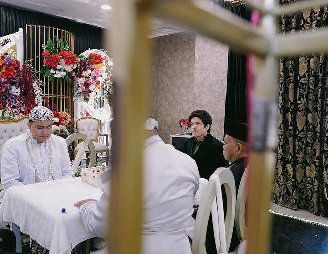 potret Atta Halilintar jadi saksi nikah timnya (Instagram.com/attahalilintar)