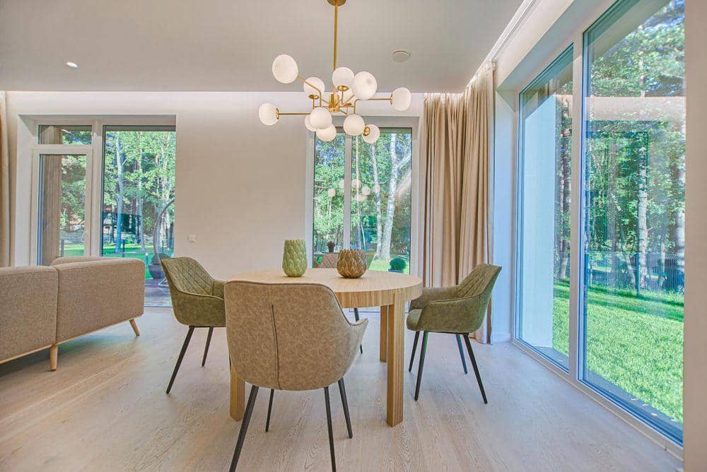 inspirasi penggunaan kaca jendela (pexels.com/Vecislavas Popa)