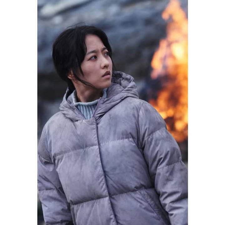 Park Bo Young di film Concrete Utopia (instagram.com/lotteent.movie)