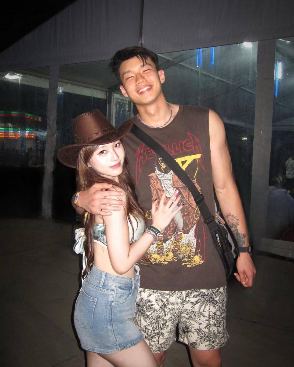 OOTD couple Vior dan Vincent (instagram.com/nitavior)