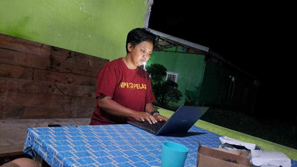 Ketua Serikat Pekerja Kontraktor Migas Muara Badak, Nina Iskandar. Foto istimewa