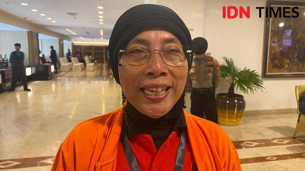 Anggota DPRD Jakarta Fraksi PDIP Ida Mahmudah menanggapi aksi walk out saksi 01. (IDN Times/Amir Faisol)