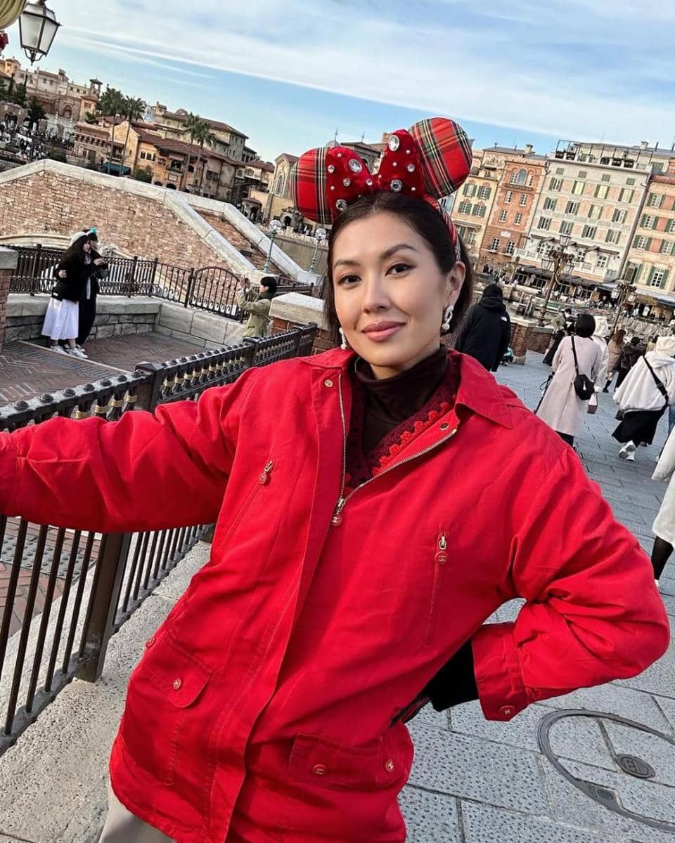 Liz Uy (instagram.com/lizzzuy)