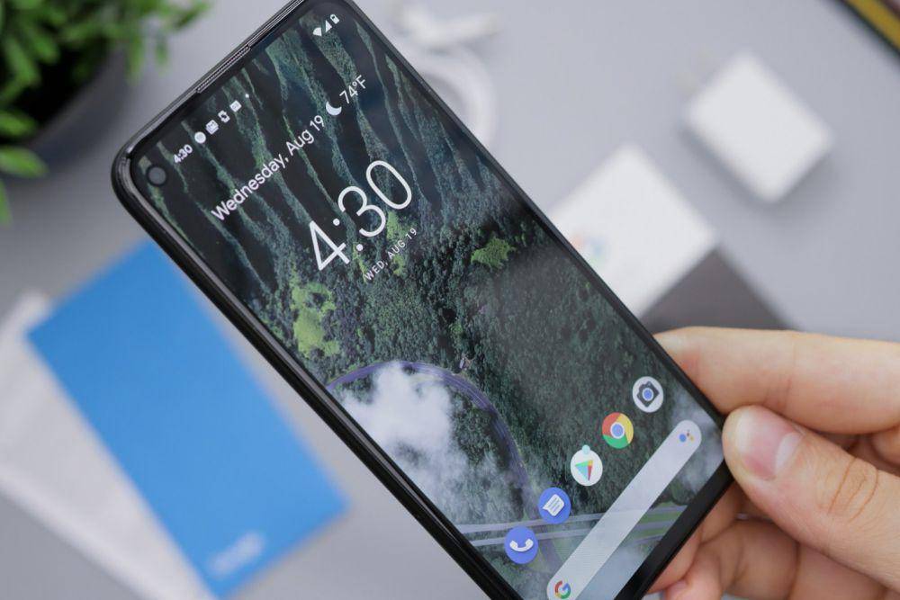 ilustrasi HP Android (unsplash.com/@rmrdnl)