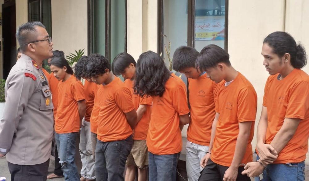 Total Ada 13 Mahasiswa Unika Diciduk, Bentrok Bawa Sajam dan Molotov