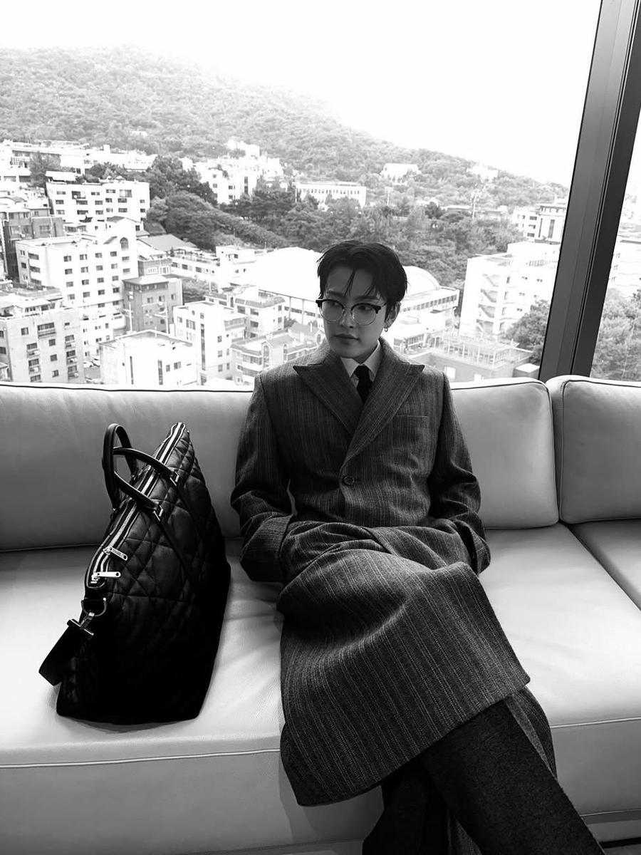 potret Hongjoong ATEEZ (instagram.com/no1likeme8_8)