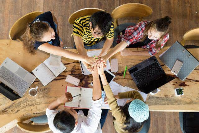 com-Ilustrasi kerja sama di kantor. (Foto: Shutterstock)