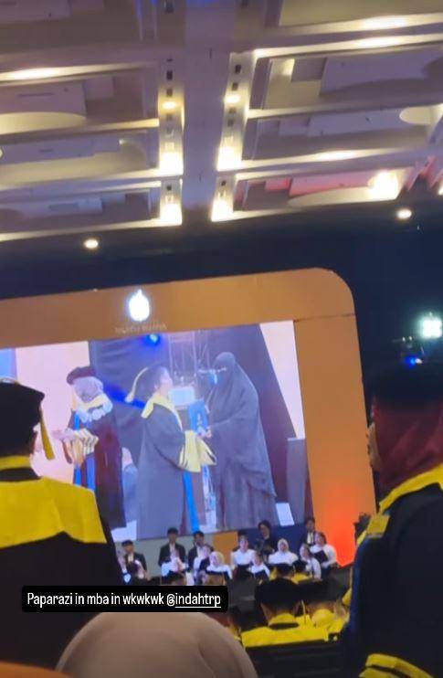 wisuda Indah calon istri Frans Faisal (Instagram.com/indahtrp)