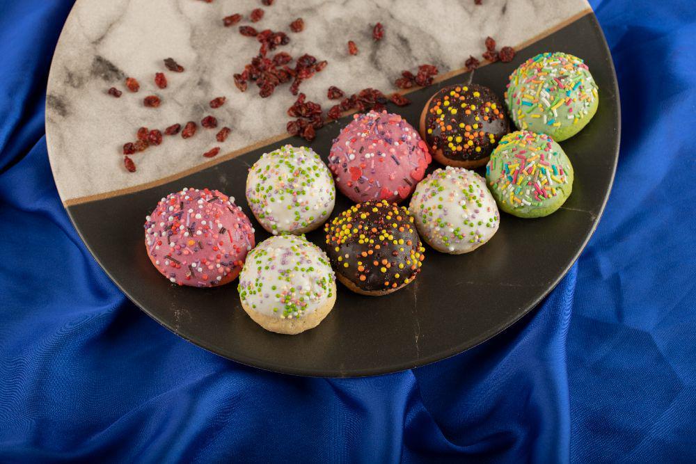7 Jenis Sprinkle untuk Dekorasi Kue yang Menggugah Selera