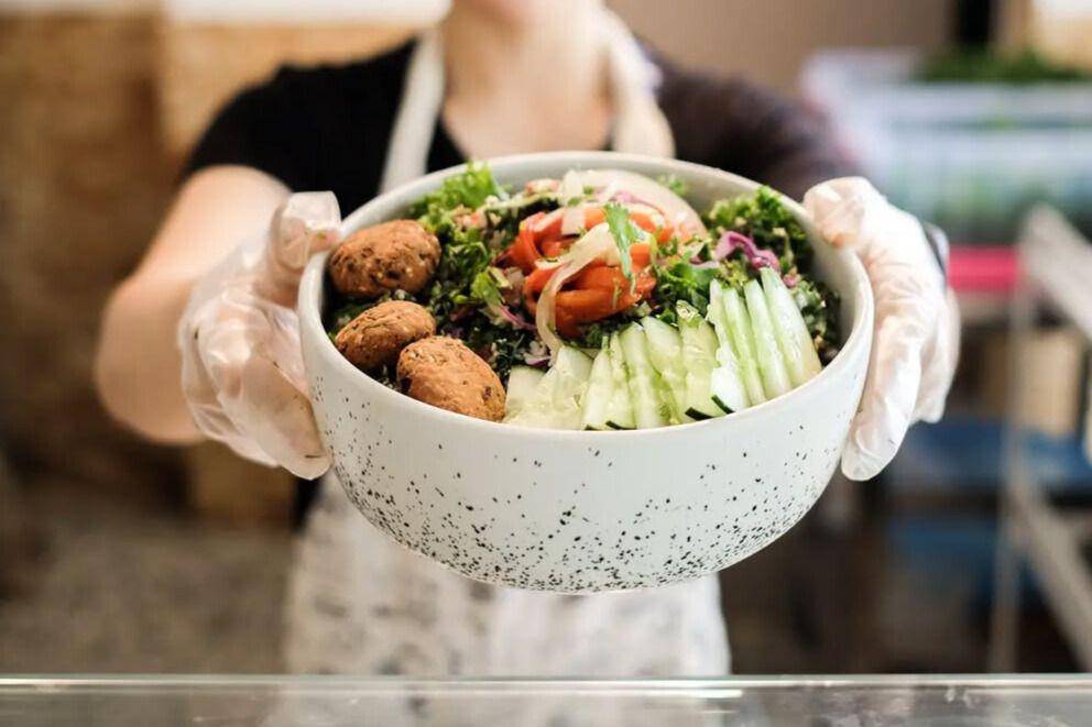 Potret The Roots Salad, Jakarta (instagram.com/therootsid)