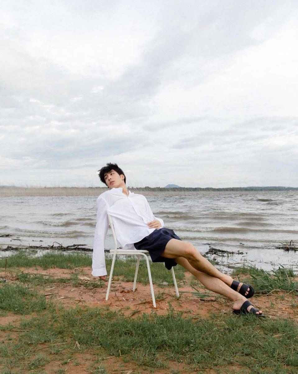 potret clean outfit ala Pepper Phanuroj (instagram.com/pepperphanuroj)