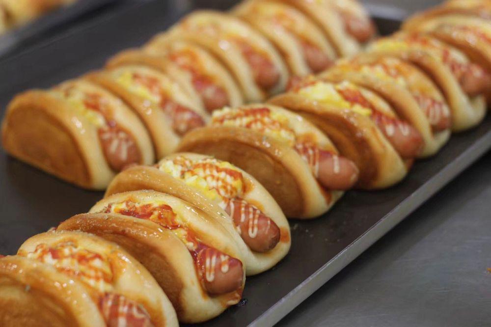 Resep Roti Sosis Keju ala MAKO yang Lembut dan Mudah Dibuat