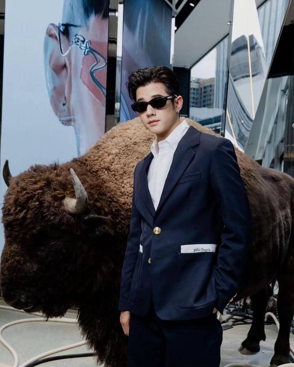 potret ide padu padan setelan jas ala Mario Maurer (instagram.com/mario_mm38)