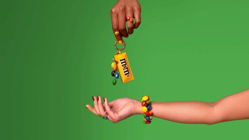 Kate Spade dan M&M'S Rilis Tas Permen yang Super Lucu. (dok.Kate Spade)