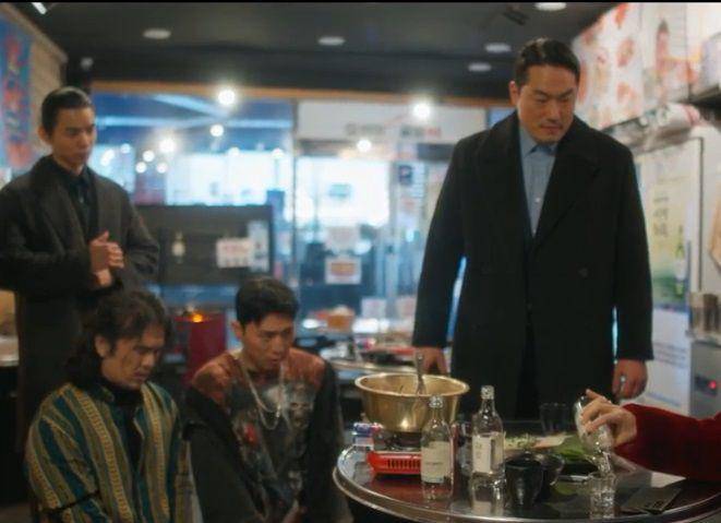 cuplikan drama Korea Parole Examiner Lee (YouTube.com/@tvNDRAMA_official)