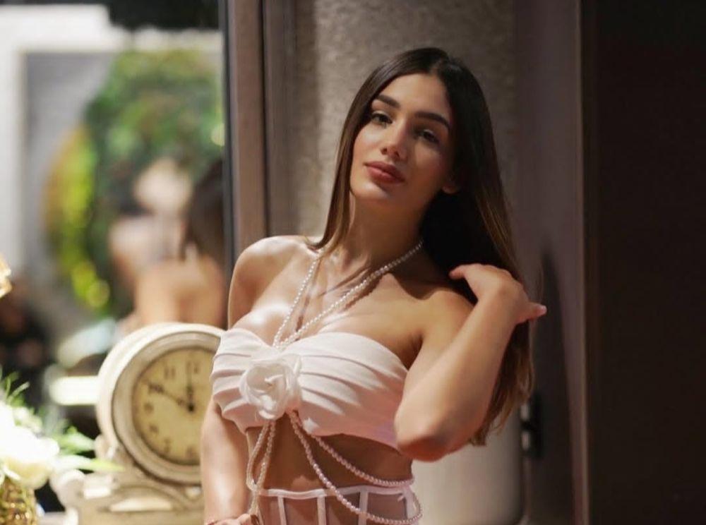 7 Potret Tamara Aznar Miss Earth Republik Dominika 2024, Mengesankan!