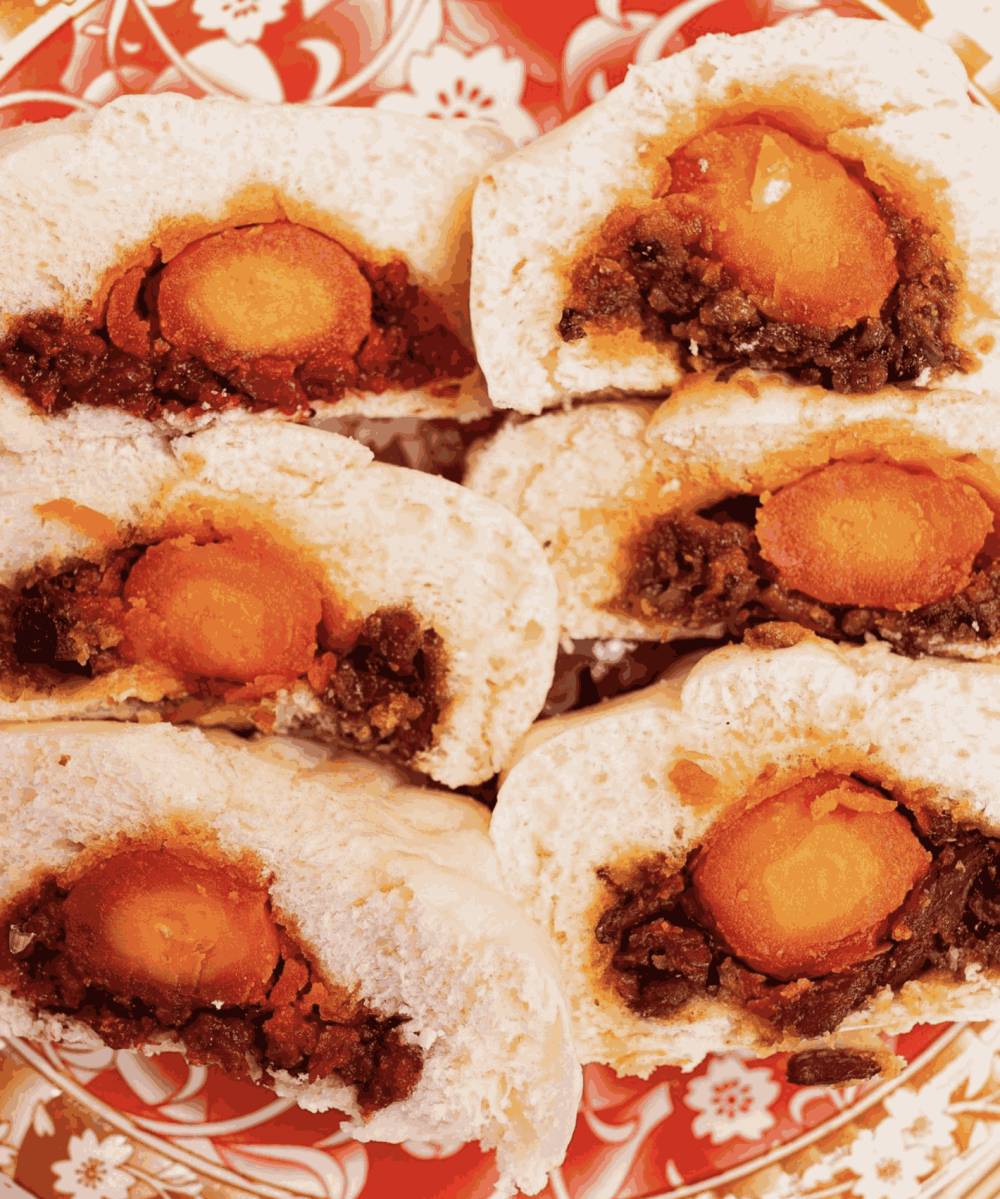Bakpaonya Koko (https://www.instagram.com/bakpaonyakoko/)