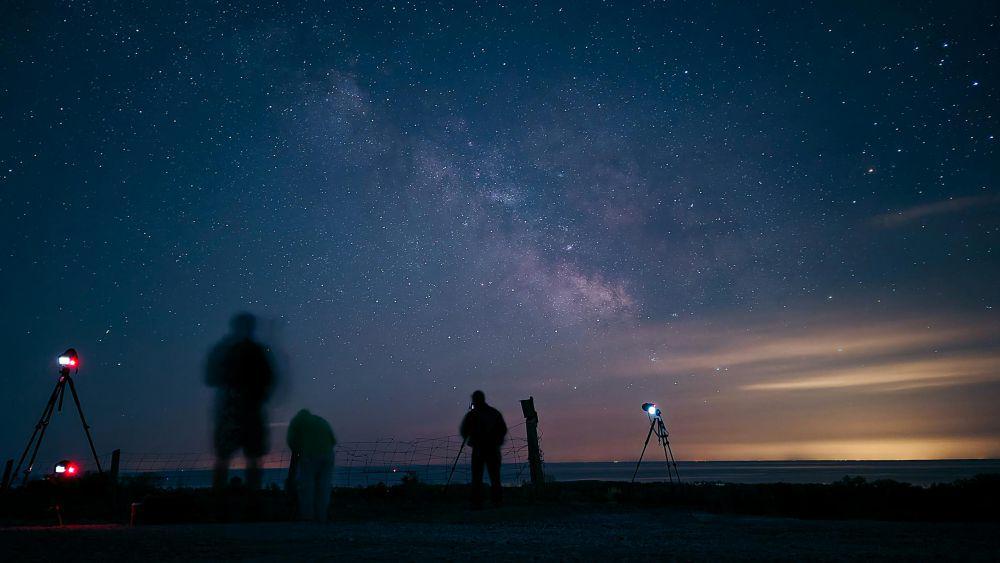 3 Fenomena Langit Januari 2025, Venus dan Saturnus Berdekatan