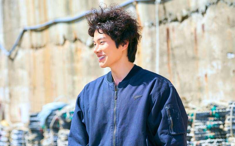 Bong Cheol Hee (Lee Yi Kyung) dalam drama Marry YOU (dok. Channel A/Marry YOU)