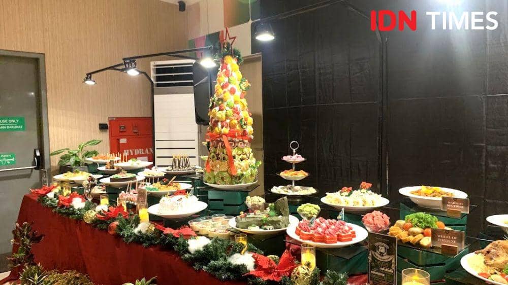 Potret menu makan malam Hari Natal dan Tahun Baru di The Southern Hotel Surabaya (IDN Times/Fasrinisyah Suryaningtyas)