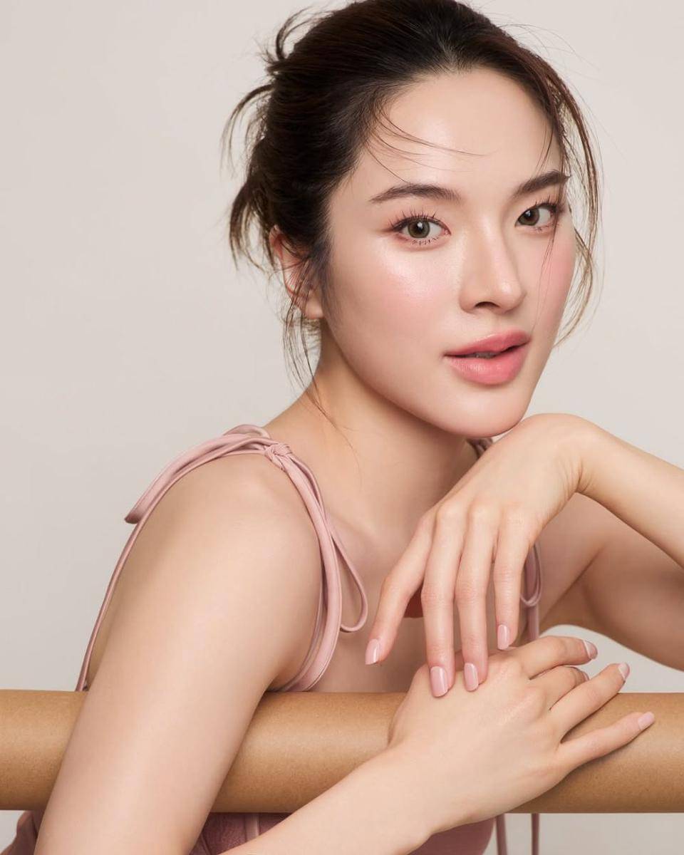 potret ide gaya rambut ala Punpun Sutatta