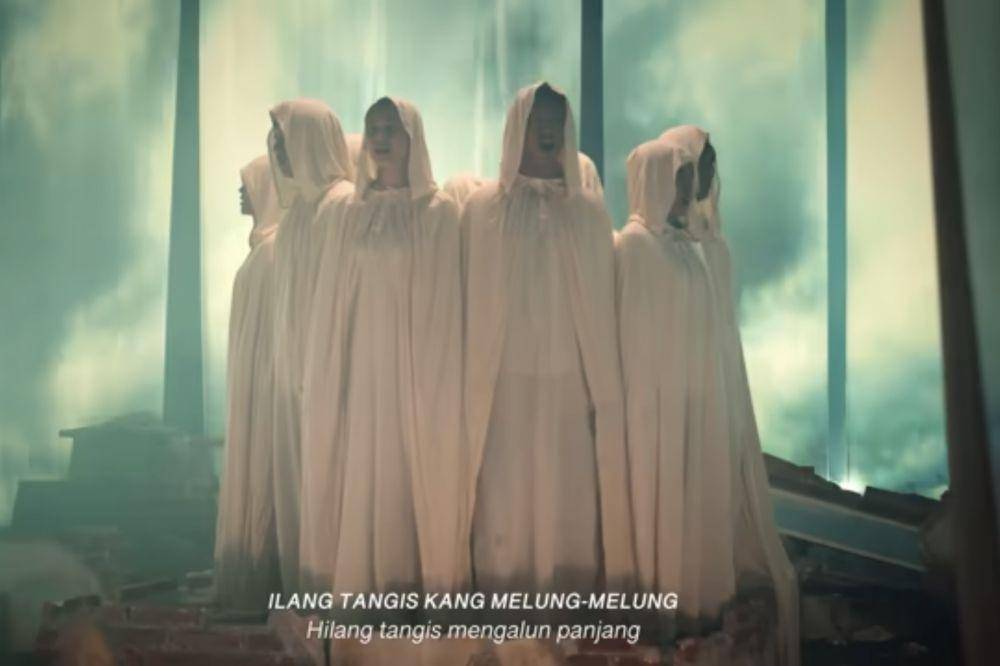 cuplikan MV Jagad Anyar Kang Dumadi (youtube.com/dennycaknan6996)
