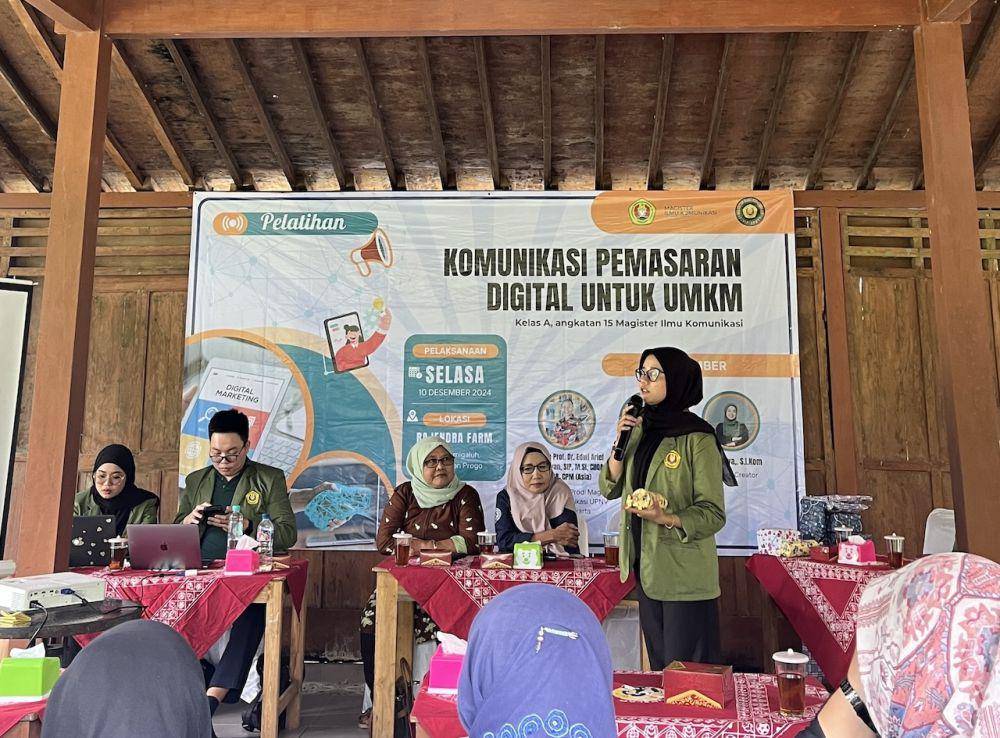 Edukasi pada pelaku UMKM di Dusun Trayu Kalurahan Ngargosari Kapanewon Samigaluh Kulonprogo tepatnya di Joglo Rajendra Farm. (Dok. Istimewa)